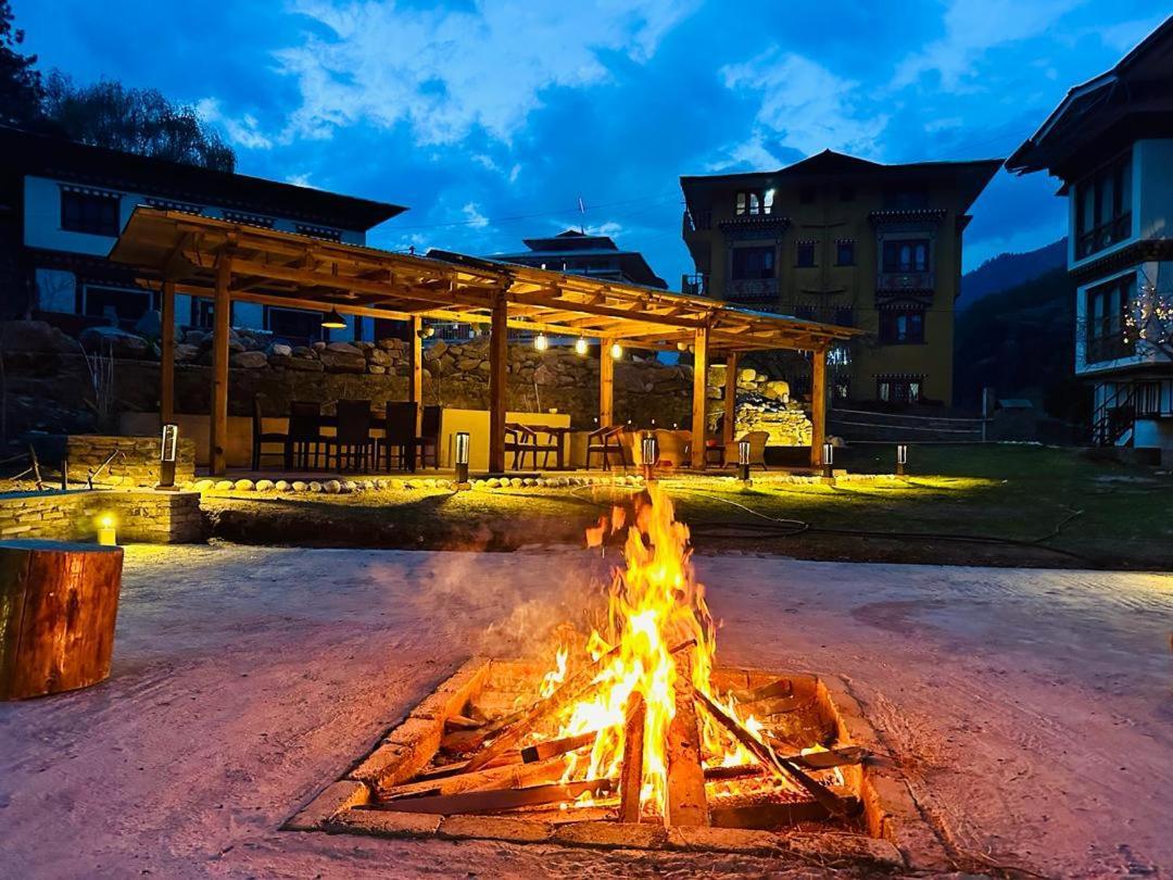 Silver Cloud Hotel Paro Exterior foto